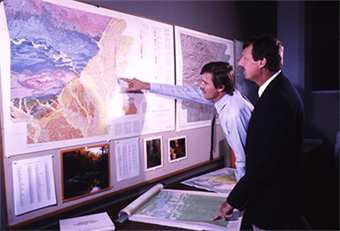 Grimmett-and-Smith-1985-map-enews Analyzing maps