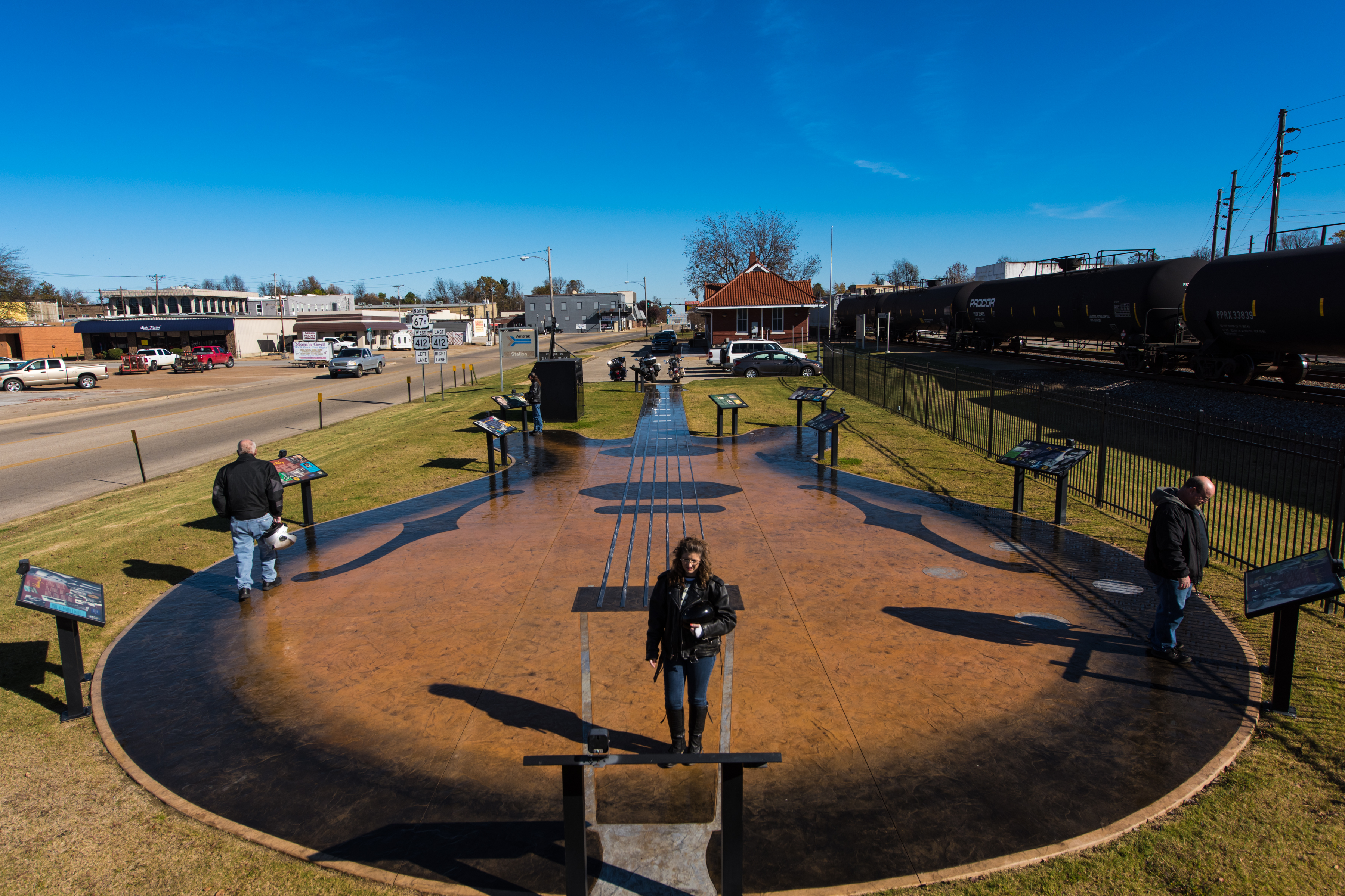 Guitar Walk, Walnut Ridge