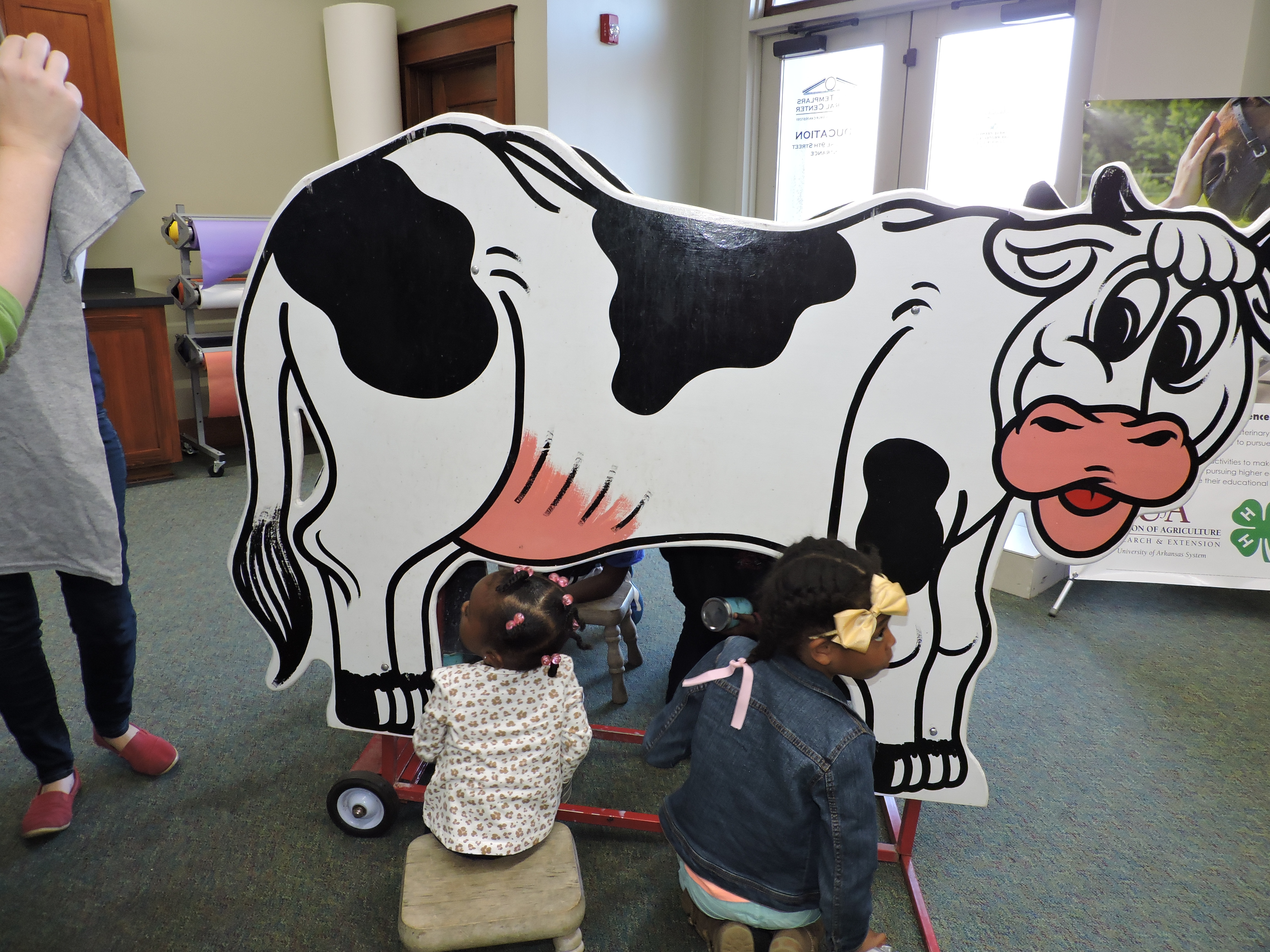 littlegirlsmilkingapretendcow