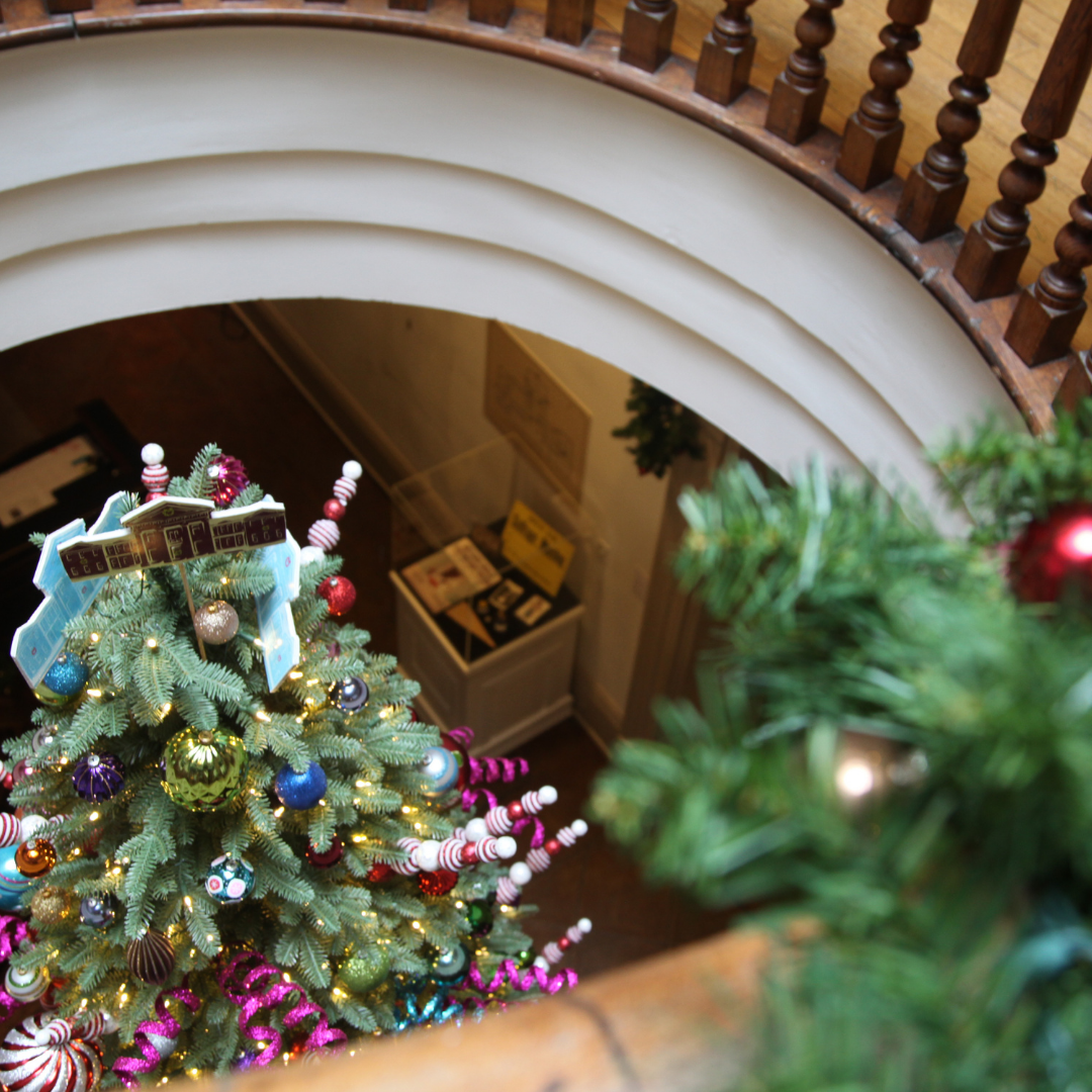 Christmas Tree at the Old State House